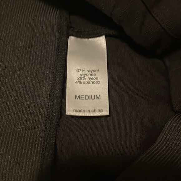 Maurice’s Ladies Pencil Skirt Size Medium Like New - Picture 5 of 7